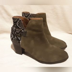 Vionic Naomi Ankle Boots Booties